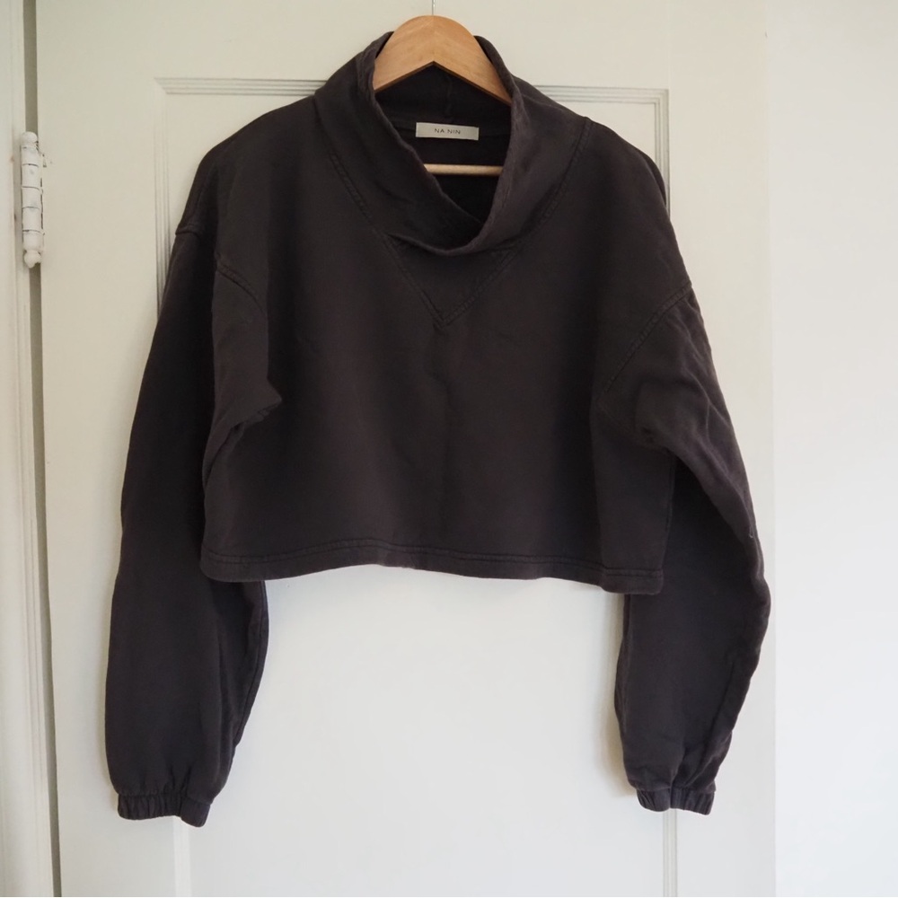 Na Nin Black Cropped Sweatshirt